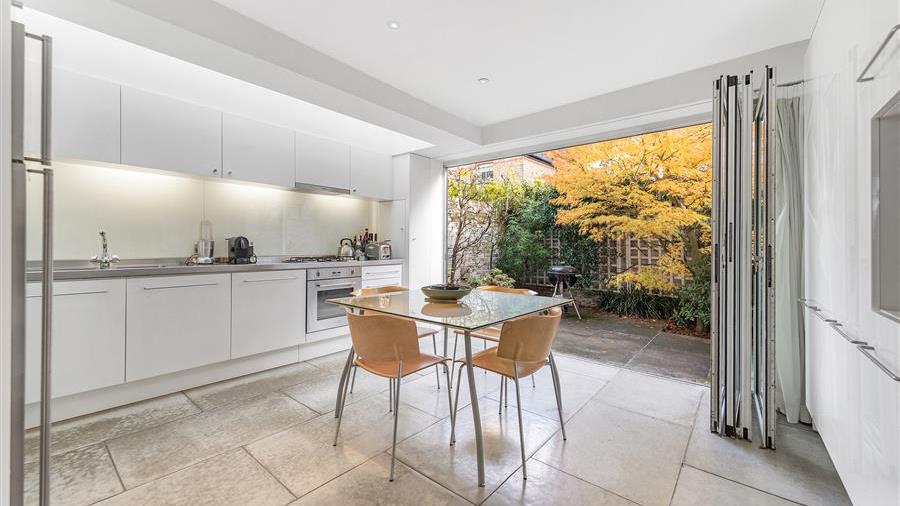 Kitchen/Breakfast Room