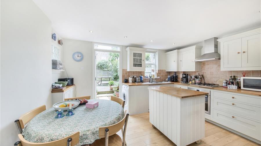 Kitchen/Breakfast Room
