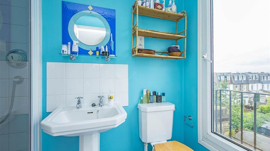 En-Suite Shower Room