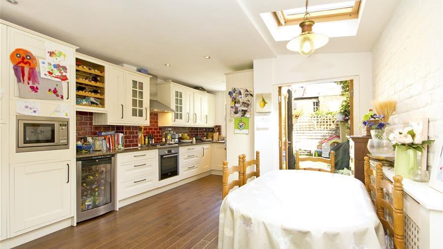 Kitchen/Dining Room