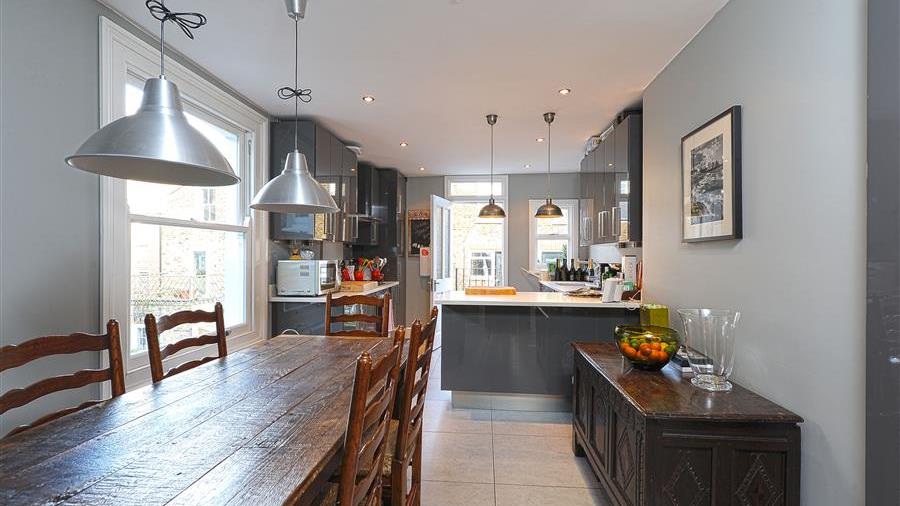 Kitchen/Dining Room