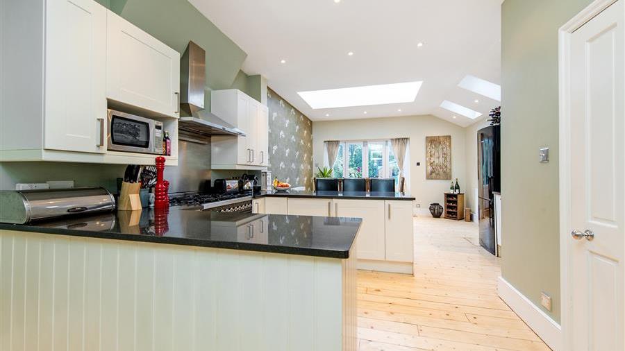 Kitchen/Dining Room