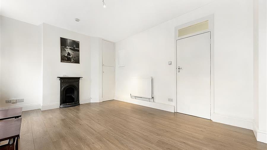 Studio Room