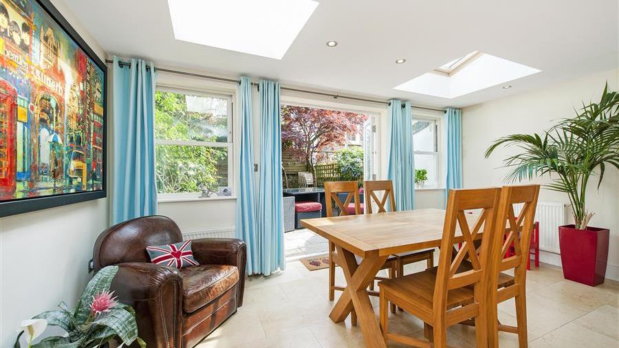 Kitchen/Dining Room