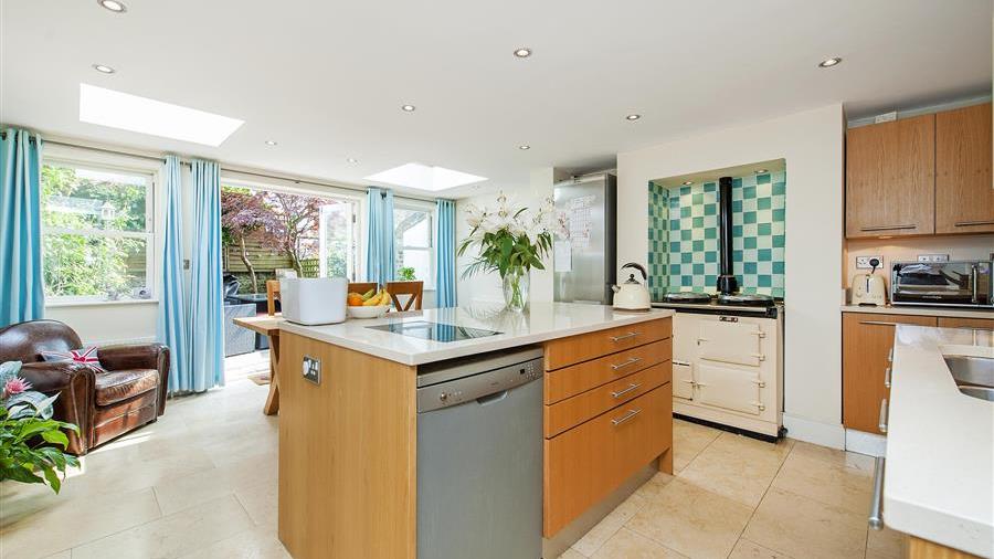 Kitchen/Dining Room