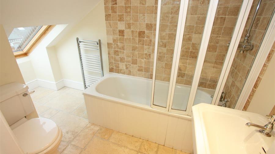 En-Suite Bathroom