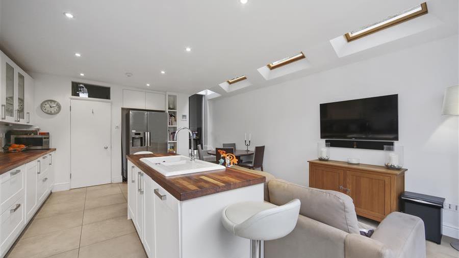 Kitchen/Breakfast Room