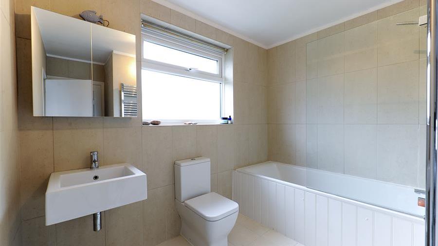 En-Suite Bathroom