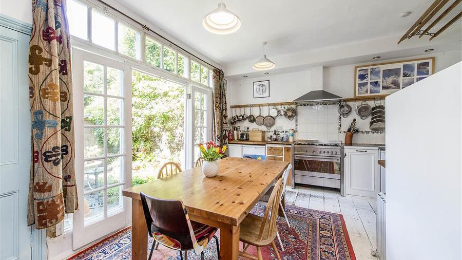 Kitchen/Dining Room