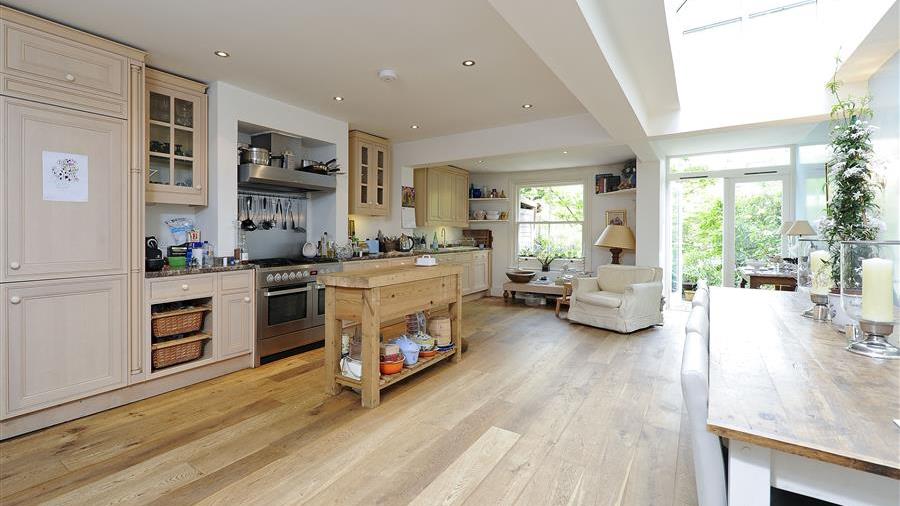 Kitchen/Dining Room