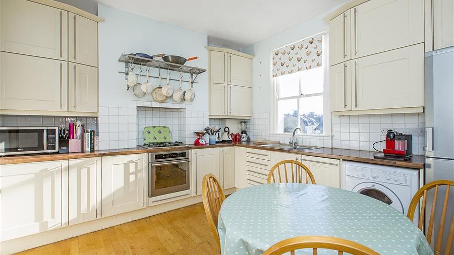 Kitchen/Breakfast Room