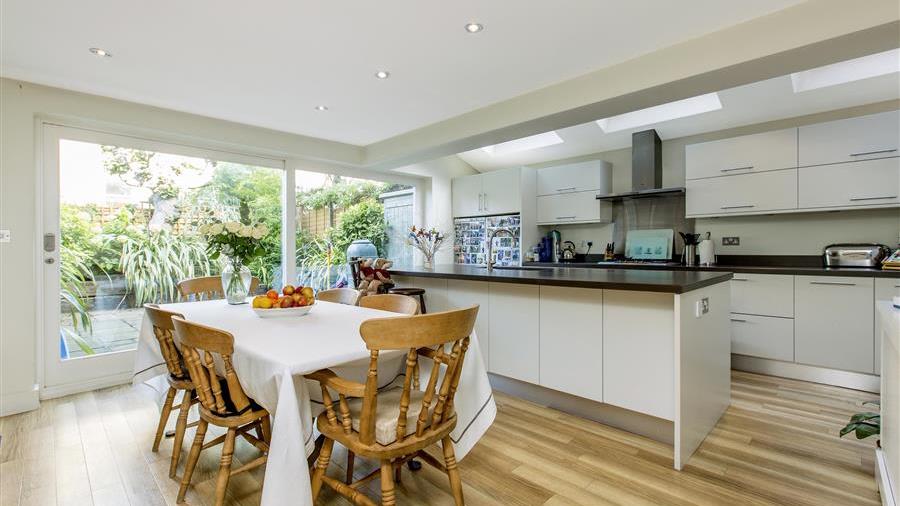 Kitchen/Dining Room