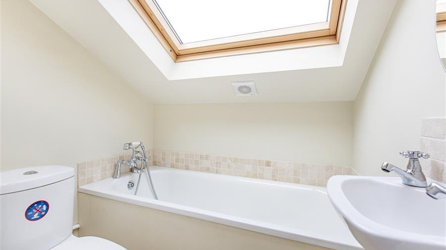 En-Suite Bathroom