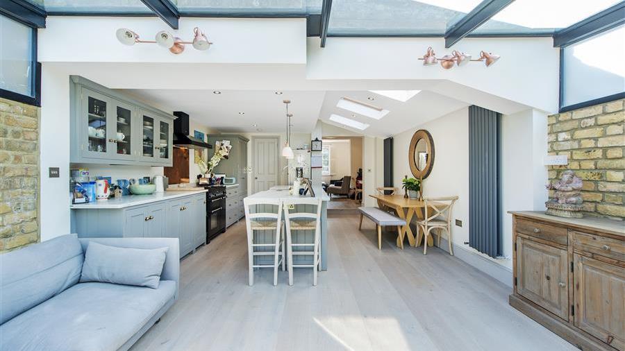 Kitchen/Breakfast Room