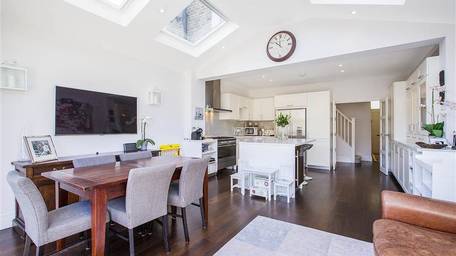 Kitchen/Dining Room