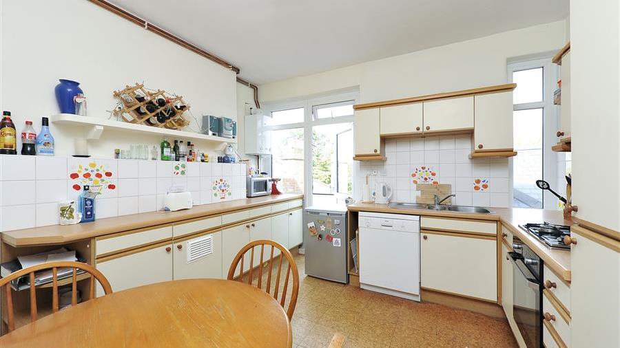 Kitchen/Dining Room