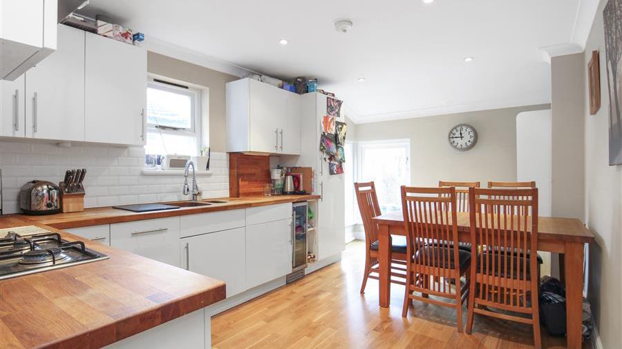Kitchen/Breakfast Room