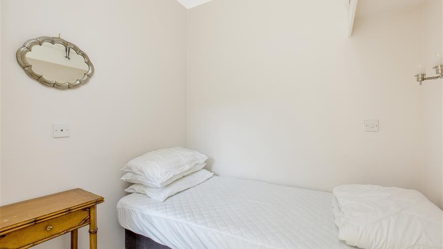 Studio Room