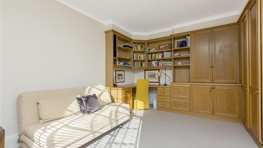 Studio Room