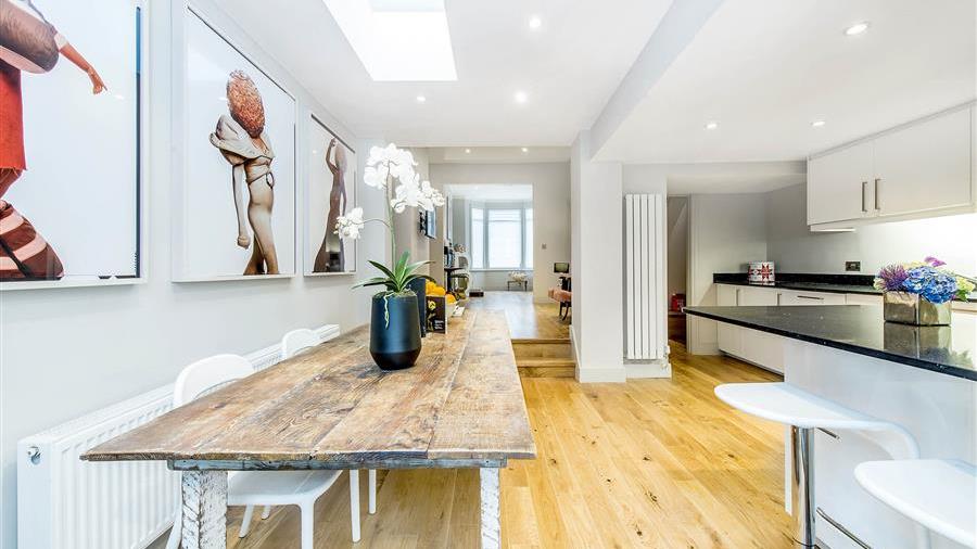 Kitchen/Dining Room