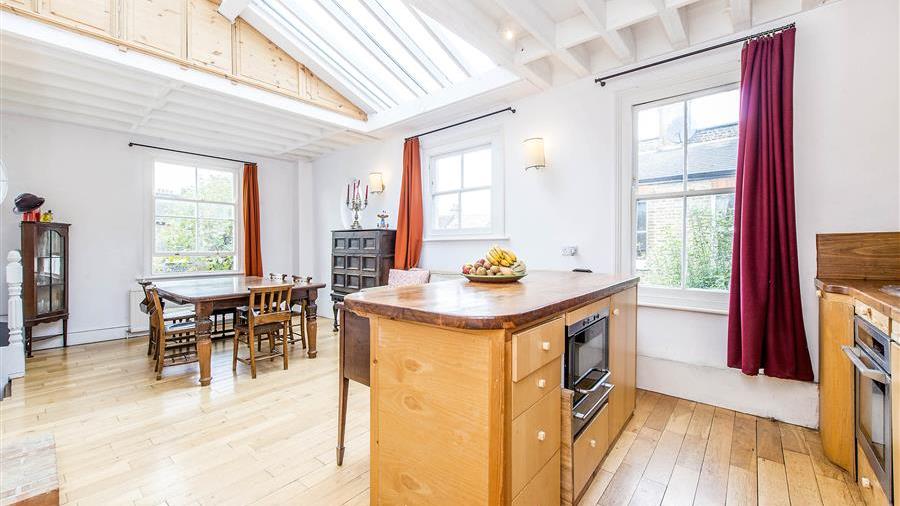 Kitchen/Dining Room