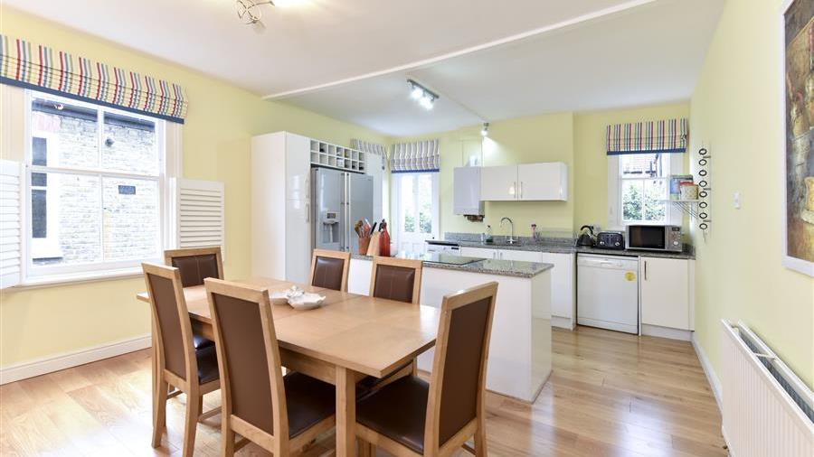 Kitchen/Dining Room
