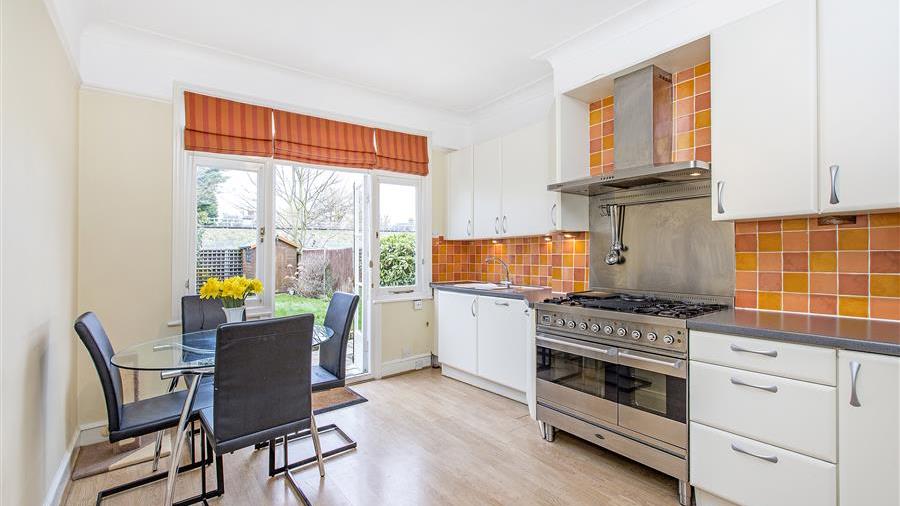 Kitchen/Breakfast Room