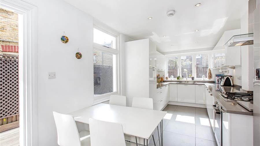 Kitchen/Breakfast Room