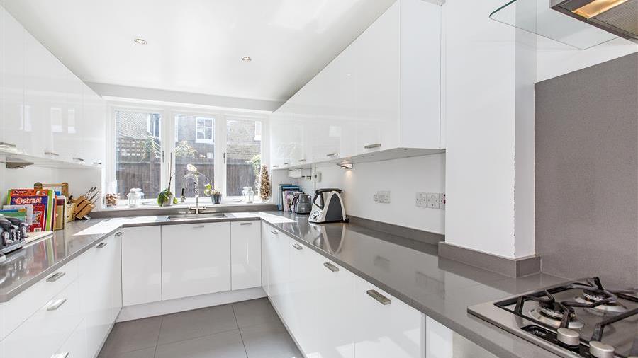 Kitchen/Breakfast Room