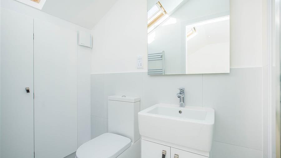 En-Suite Bathroom