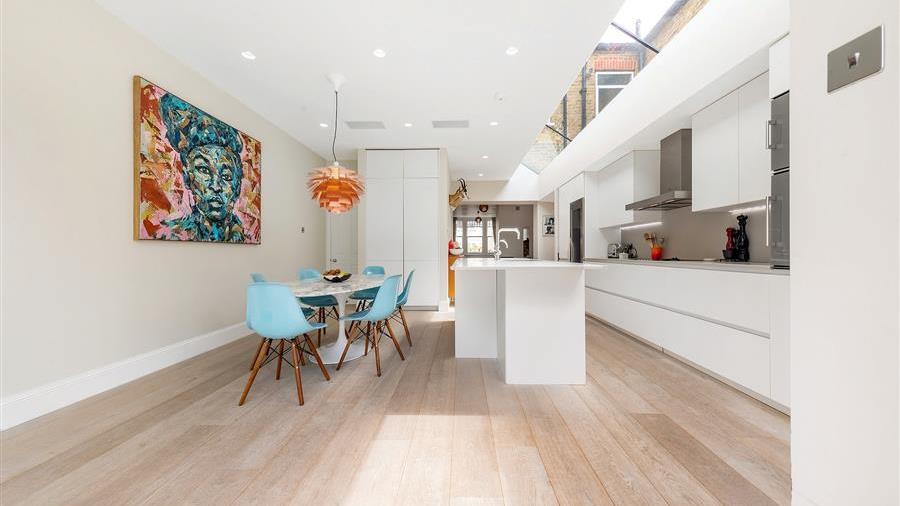Kitchen/Dining Room