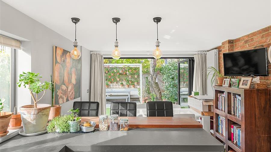 Kitchen/Dining Room