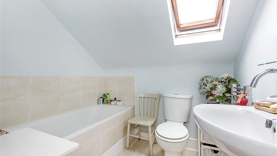 En-Suite Bathroom