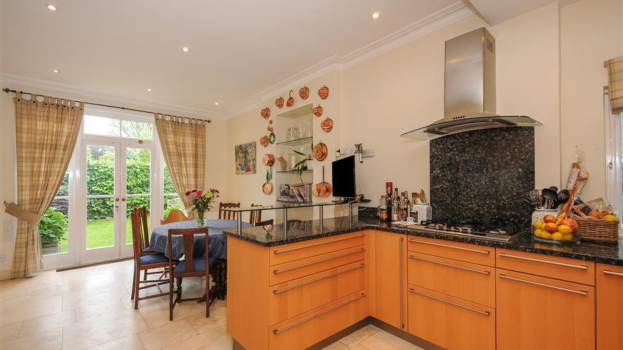 Kitchen/Breakfast Room