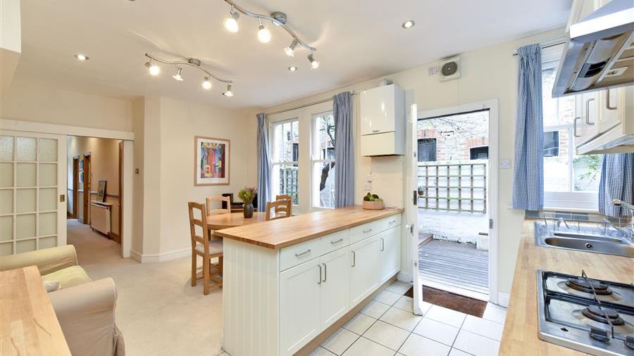 Kitchen/Dining Room