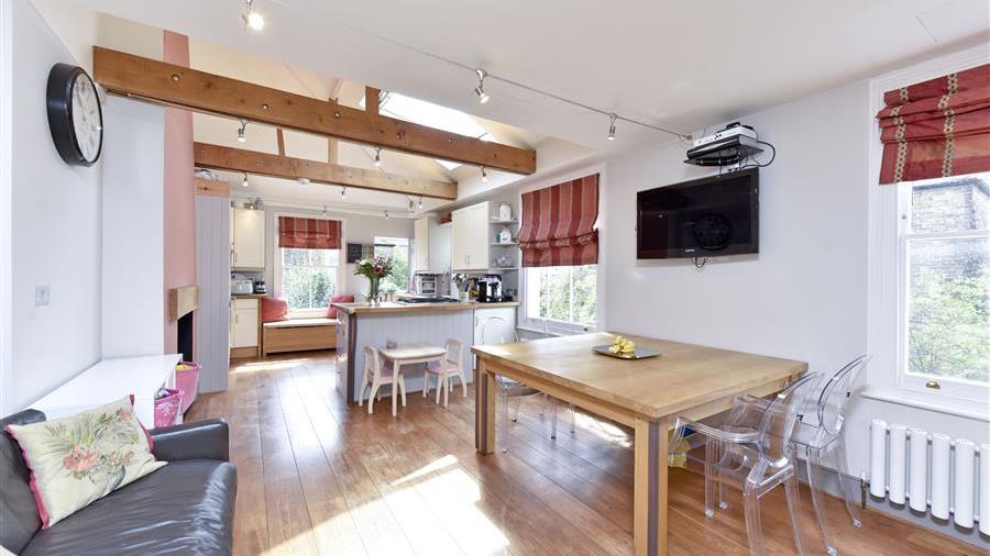 Kitchen/Breakfast Room
