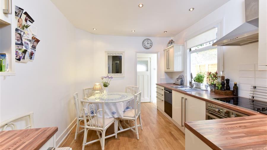 Kitchen/Breakfast Room