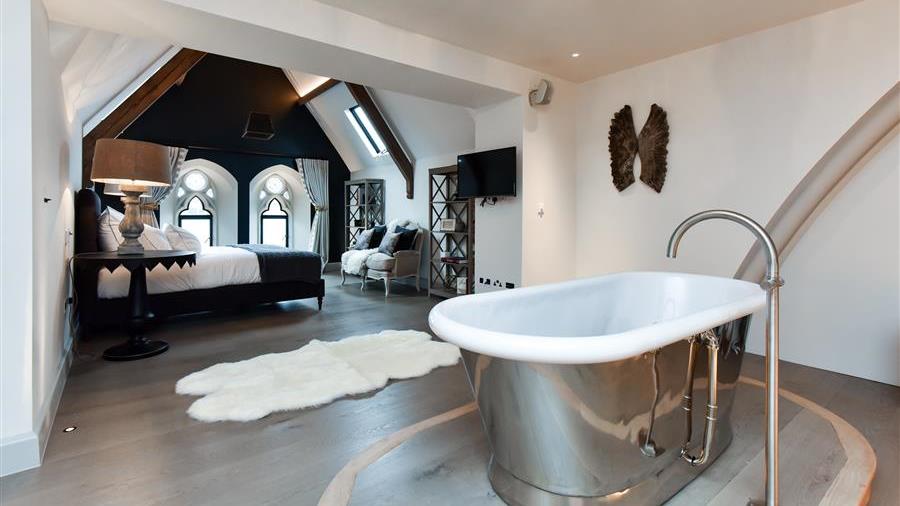 En-Suite Bathroom