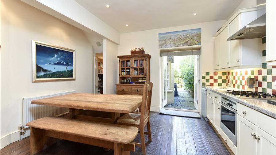 Kitchen/Dining Room