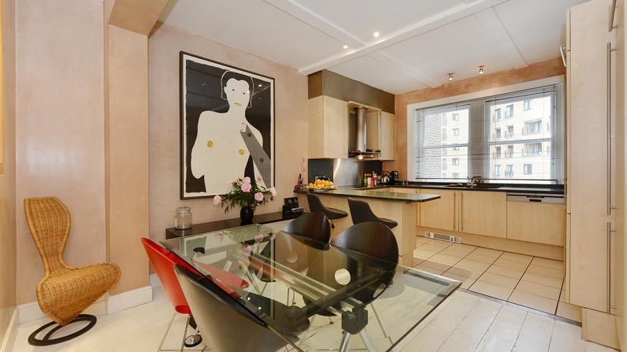 Kitchen/Breakfast Room
