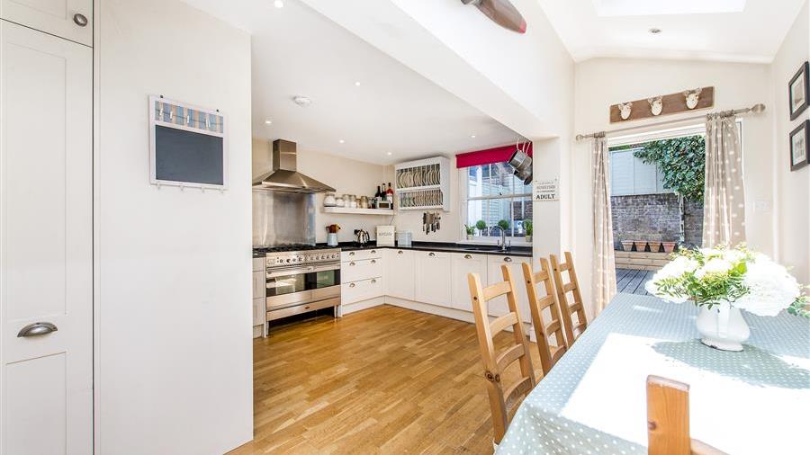Kitchen/Dining Room