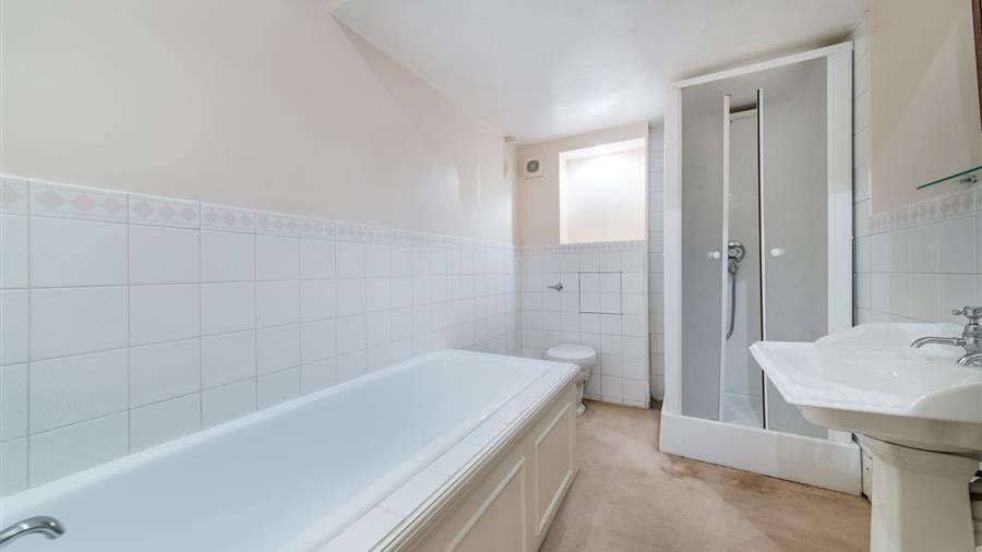Self-Contained Flat