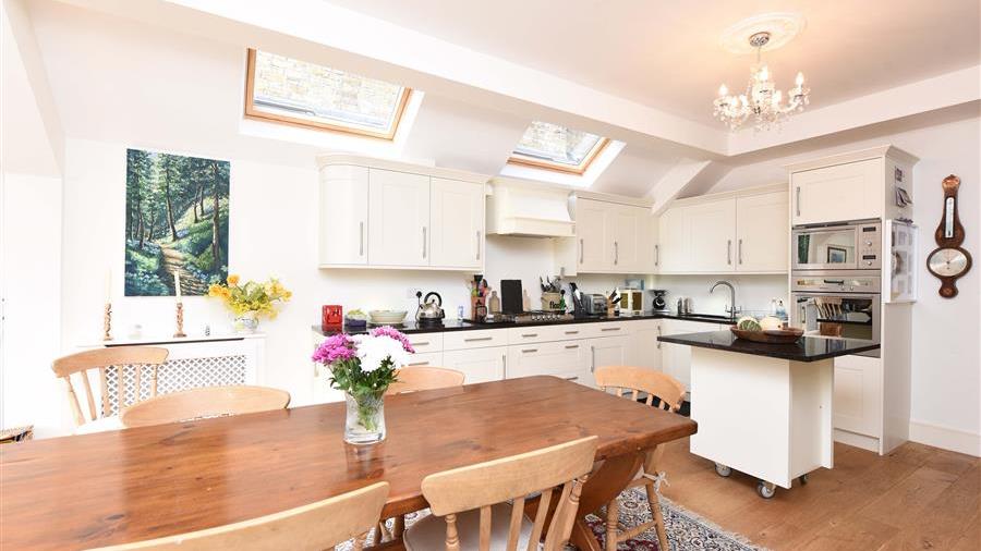 Kitchen/Dining Room