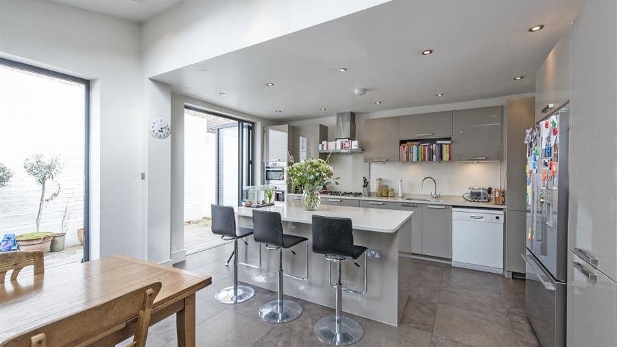 Kitchen/Breakfast Room