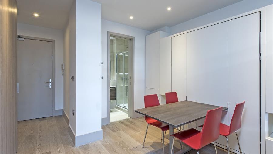 Studio Room