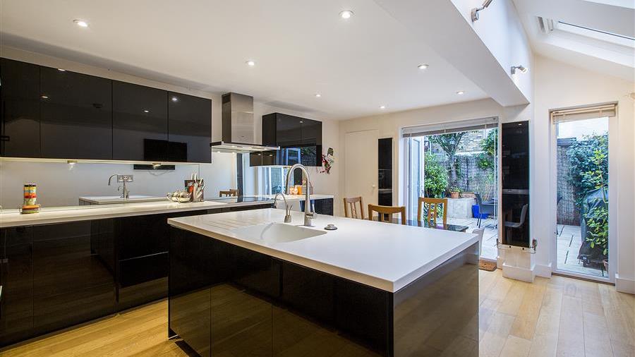 Kitchen/Dining Room