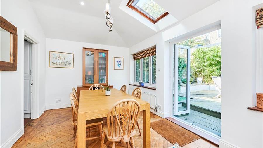 Kitchen/Dining Room