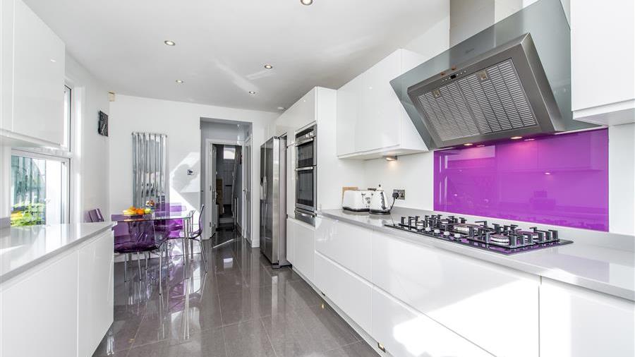 Kitchen/Breakfast Room