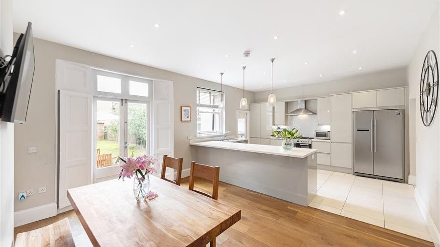 Kitchen/Dining Room