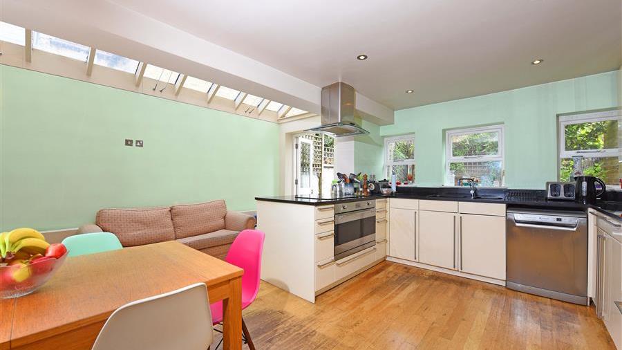 Kitchen/Breakfast Room